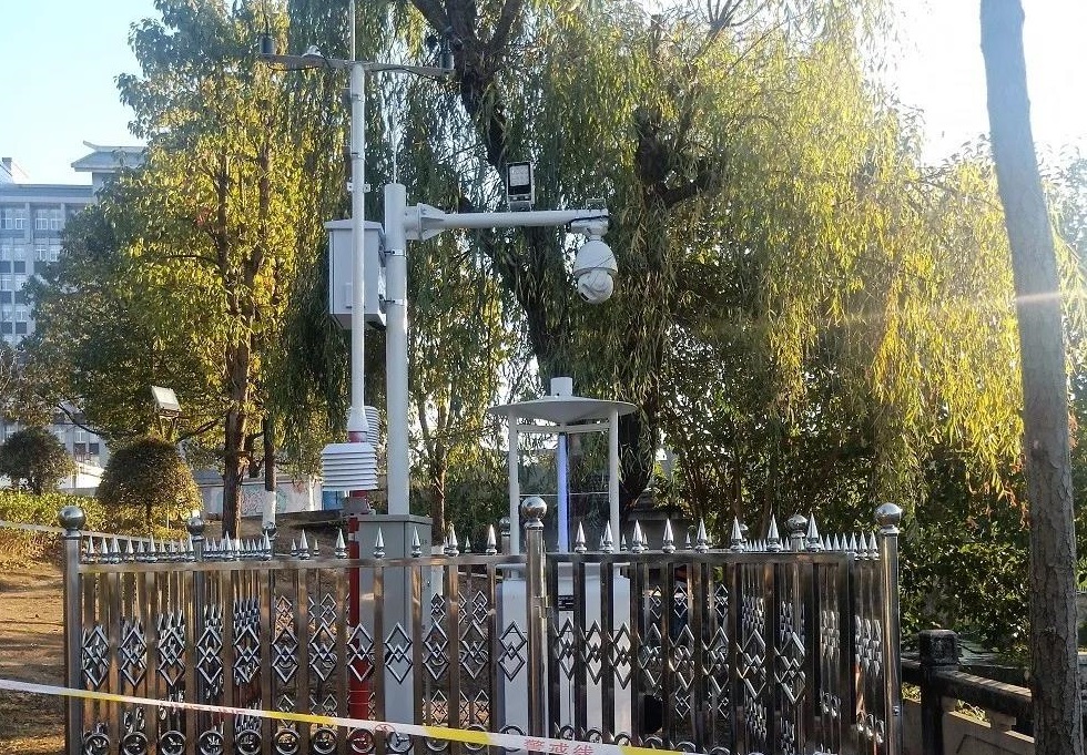 長(zhǎng)汀縣測(cè)報(bào)點(diǎn)竣工 云飛助推當(dāng)?shù)刂腔坜r(nóng)業(yè)再發(fā)展